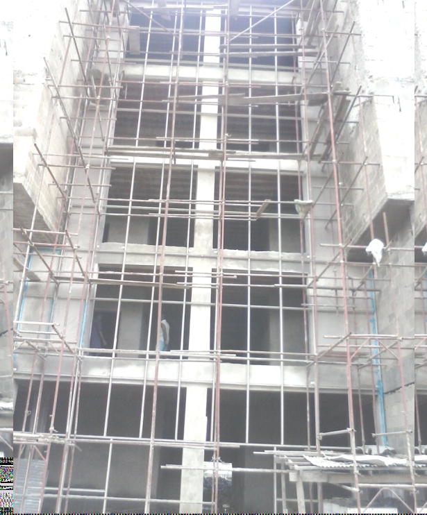 Curved Tubular Steel Walkway Canopy